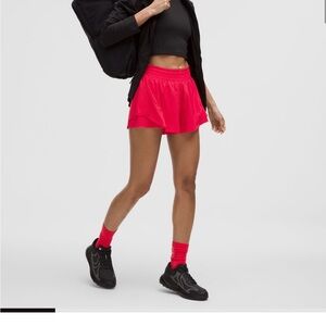 Lululemon Shake it out Shorts 2.5 in